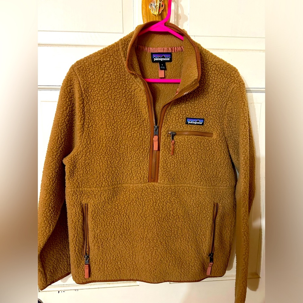 Patagonia Retro Pile Marsupial Pullover. Small. NWOT